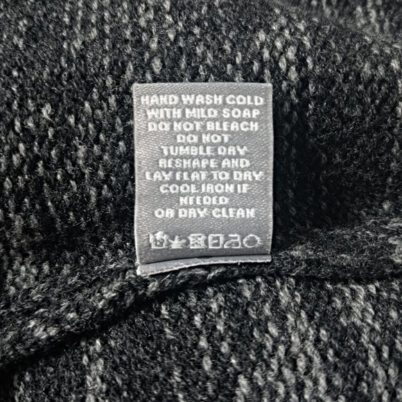 Neiman Marcus Mens Crew Neck Sweater Black Gray Ombre Wool Cashmere Size Medium - Picture 9 of 9